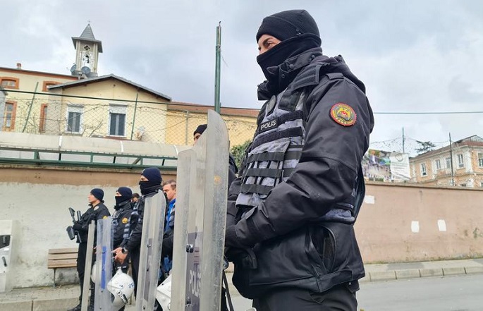 16 saksalaista aktivistia pidätetty Turkissa pro-kurdilaisten mielenosoitusten aikana 1