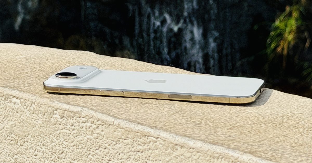 Erikoisprojekti: iPhone Airiin on huhujen mukaan lisätty fyysinen SIM-korttipaikka – esittelyvideolla. 1 Erikoisprojekti: iPhone Airiin on huhujen mukaan lisätty fyysinen SIM-korttipaikka – esittelyvideolla.0