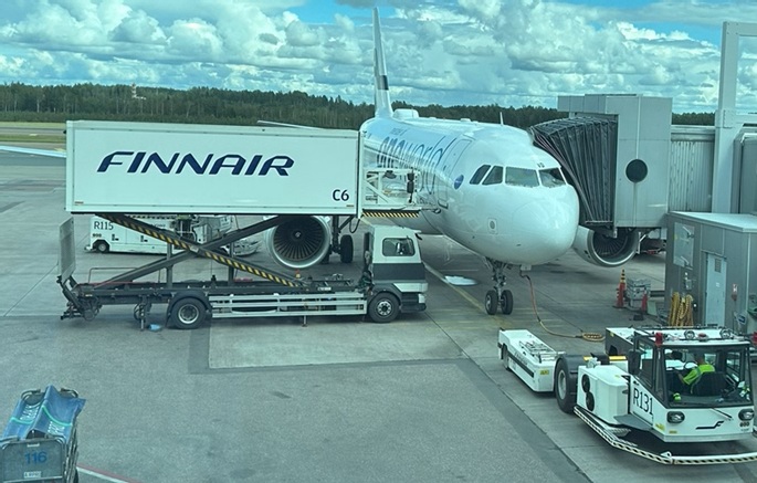 Finnairin lentojen peruutusten odotetaan jatkuvan lokakuun loppuun saakka.0