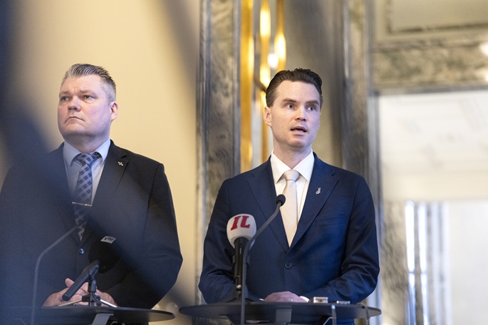 Grönlannin kiista ei estä Suomen ja Yhdysvaltojen puolustusyhteistyötä: Puolustuskomitean puheenjohtaja 1