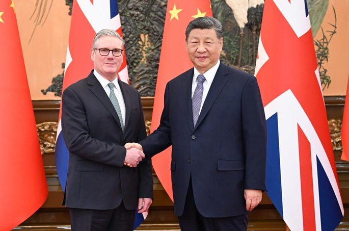 Kiina ja Britannia sopivat pitkäaikaisen strategisen kumppanuuden kehittämisestä. 1