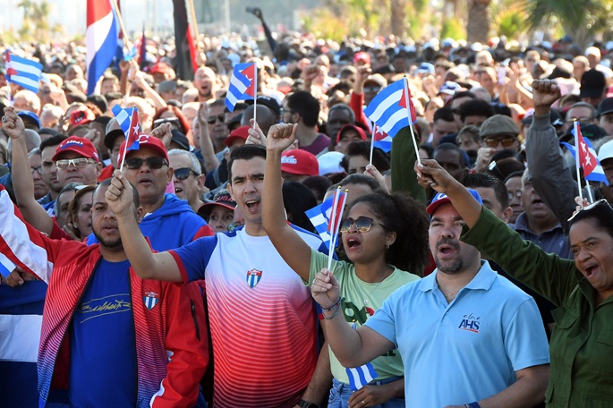 WH harkitsee mahdollista täydellistä öljysulkua Kuubaa vastaan 1