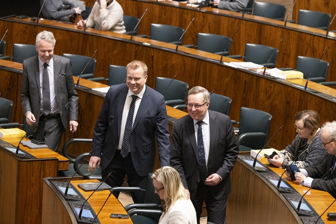 Eduskunnan kevätistuntokausi avautuu 1