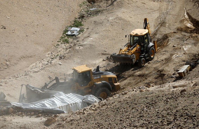 EU tuomitsee Israelin toimet Länsirannan hallinnan tiukentamiseksi. 1