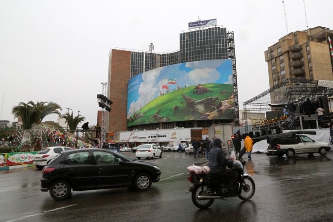 Iran käyttää edistyksellistä Khorramshahr-4-ohjusta maanalaisessa paikassa Yhdysvaltojen neuvottelujen alla. 1