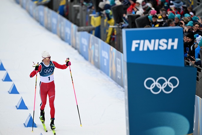 Norja voittaa kolme kultamitalia, Italia menestyy lyhyen radan sekaviestissä. 1