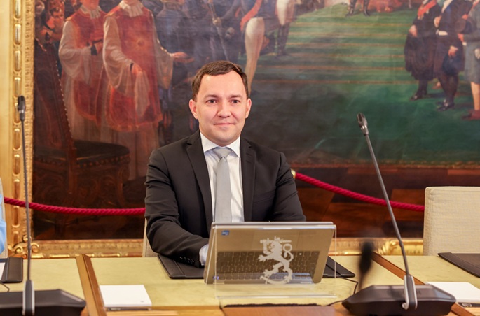 Rydmanista tulee terveysministeri Juuson tilalle. 1