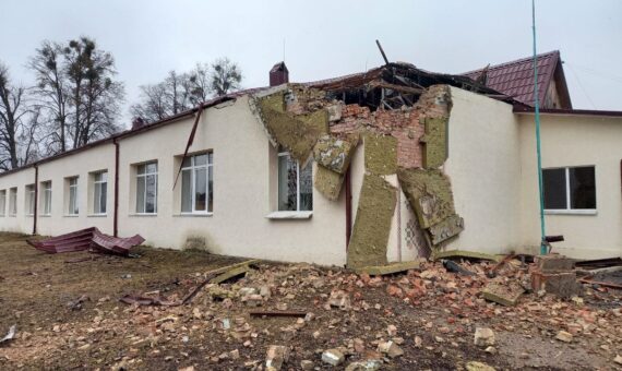 Suomi käynnistää 20 miljoonan euron hankkeen koulutuksen tukemiseksi Ukrainassa. 1