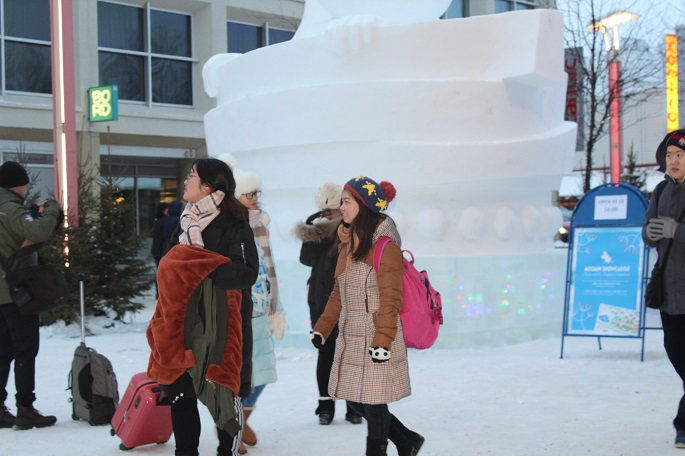 Ulkomaalaisten matkailijoiden määrä Suomessa saavutti ennätyksellisen tason viime vuonna. 1