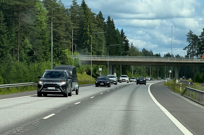 Yöaikainen liikenteen melu yhteydessä korkeampiin kolesterolin ja veren rasvojen tasoihin: tutkimus 1