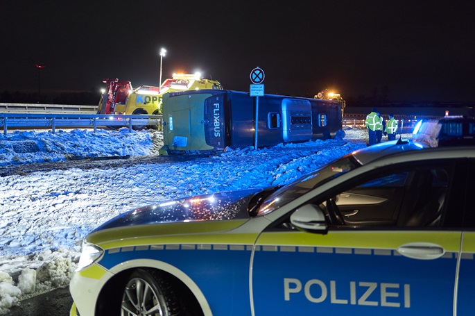 FlixBusin kuljettajalle määrätty ehdollinen tuomio kuolemaan johtaneesta onnettomuudesta Saksassa 1