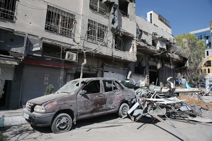 Iran ilmoittaa 1 045 kuolonuhrista Israelin ja Yhdysvaltojen hyökkäyksissä. 1