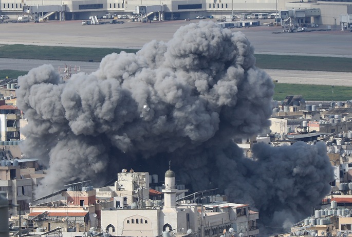 Kaksikymmentä kuollutta Israelin iskuissa Libanonissa 1