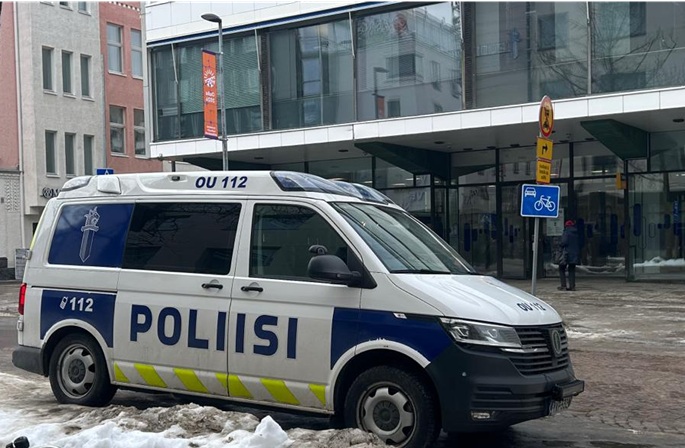 Poliisin saapumisaika hätätilanteisiin jää edelleen tavoitteesta. 1