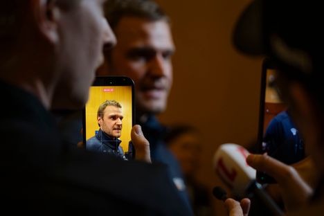 Aleksander Barkov kohtaa erikoisen tilanteen torstaina iltapäivällä. 3