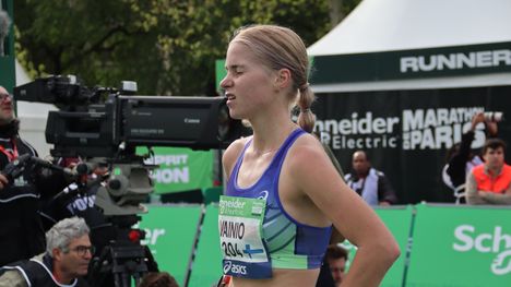 Alisa Vainion vaikea hetki Pariisin maratonin aikana 1