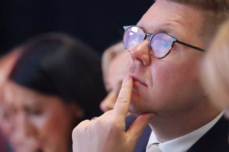 Antti Lindtmanilta voimakas kritiikki: ”Alistamista ja häirintää” 5