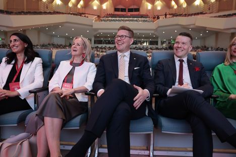 Antti Lindtmanilta voimakas kritiikki: ”Alistamista ja häirintää” 3
