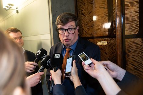 Arto Satonen: Perussuomalaisten ”rohkeus petti” – paljastuksia hallituksen taustoista 5