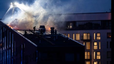 Asiantuntija: Kalasataman tulipalo paljasti ongelman – ”Ei poikkeuksellinen tapaus” 2 Asiantuntija: Kalasataman tulipalo paljasti ongelman – ”Ei poikkeuksellinen tapaus” 1