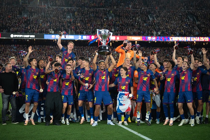 Barcelonalle La Ligan mestaruus, putoamistaistelu tiukkana 2 Barcelonalle La Ligan mestaruus, putoamistaistelu tiukkana 1