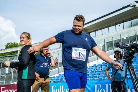 Daniel Ståhl ja Fanny Roos hankkivat omakotitalon. 3