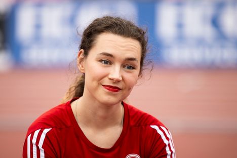 Ella Junnilan käyttäytyminen teki vaikutuksen Julija Levtsehnkoon. 4 Ella Junnilan käyttäytyminen teki vaikutuksen Julija Levtsehnkoon. 3