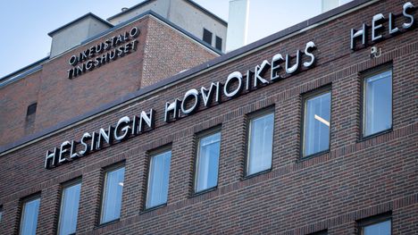 Entinen jääkiekkoilija piilotteli ”kuusen alla” tarkkaillen entistä puolisoaan – ahdistus jatkuu yhä 1