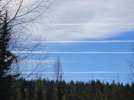 Erikoinen ilmiö itärajan yllä herättää hämmennystä 5