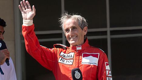 F1-ikoni Alain Prost sai vammoja väkivaltaisessa ryöstössä – naamioituneet murtovarkaat pääsivät hänen asuntoonsa. 1