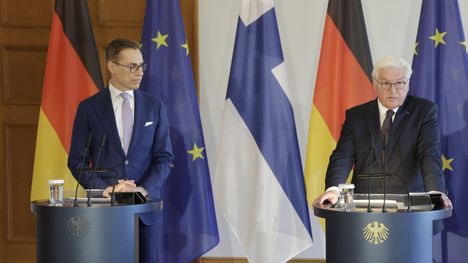 Frank-Walter Steinmeier saapuu Helsinkiin, liikenne häiriintyy 1