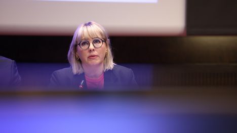 Hallitus kohtaa voimakasta kritiikkiä elinkustannusten kasvusta. 3