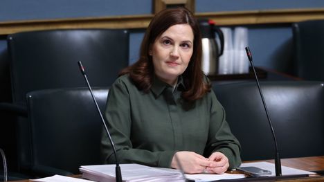 Hallitus kohtaa voimakasta kritiikkiä elinkustannusten kasvusta. 7