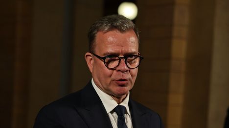 Hallitus kokoontuu ylimääräiseen istuntoon drooniuhkien vuoksi. 1