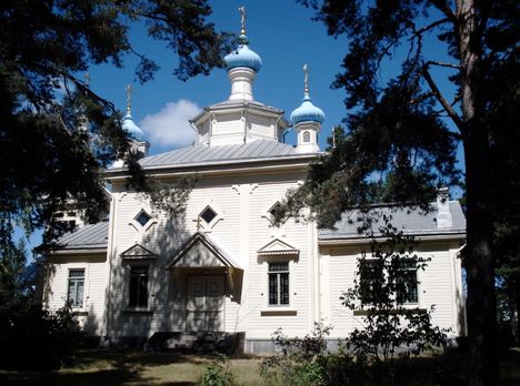 Hangosta löytyi kranaatti kirkon läheisyydestä 2 Hangosta löytyi kranaatti kirkon läheisyydestä 1
