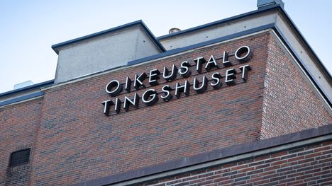 Isä hyökkäsi raskaana olevan äidin ja lasten kimppuun Helsingissä 1