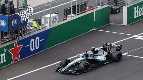 IS raportoi F1:n Shanghain kilpailusta. 1