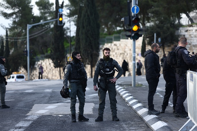 Israelin äärioikeistolainen marssi Jerusalemin vanhassa kaupungissa aiheuttaa yhteenottoja 2 Israelin äärioikeistolainen marssi Jerusalemin vanhassa kaupungissa aiheuttaa yhteenottoja 1