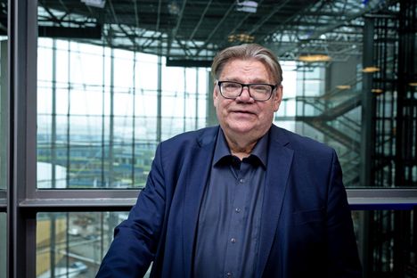 Joakim Vigelius reagoi Timo Soinin poikkeuksellisiin kommentteihin. 5