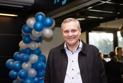 Jyri Häkämies ja Mikael Pentikäinen viettivät helatorstaita yhdessä 2 Jyri Häkämies ja Mikael Pentikäinen viettivät helatorstaita yhdessä 1