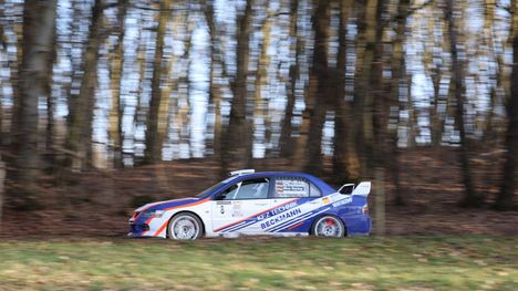 Kahden lapsen äiti menehtyi traagisessa rallionnettomuudessa. 1