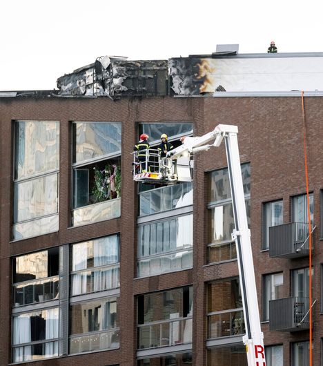 Kalasataman tulipalotalossa asuva Matias huomasi savun hajun – tilanteen vakavuus selvisi vasta kello 22.30. 2 Kalasataman tulipalotalossa asuva Matias huomasi savun hajun – tilanteen vakavuus selvisi vasta kello 22.30. 1