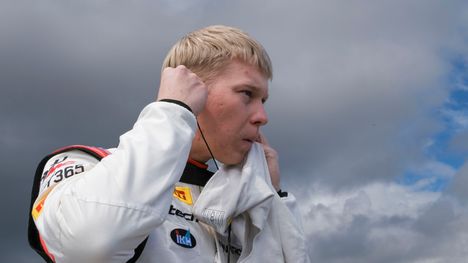 Kalle Rovanperä ei saavuttanut menestystä Super Formula -kokeiluissa. 2 Kalle Rovanperä ei saavuttanut menestystä Super Formula -kokeiluissa. 1