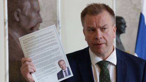 Keskusta: Hallituksen toimenpiteet kehysriihessä. 2 Keskusta: Hallituksen toimenpiteet kehysriihessä. 1