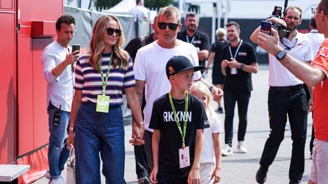 Kimi Räikkönen yritti tallentaa videota – lopputulos ei ollut onnistunut. 1