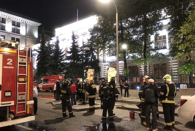 Kuusi kuollutta lumivyöryssä, seitsemän menehtyi rakennustyömaan tulipalossa Venäjällä. 1