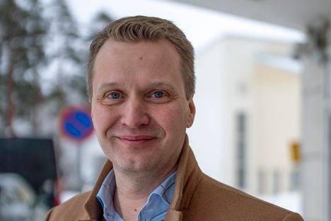 Liike Nytissä merkittävä puoluevaihdos 1