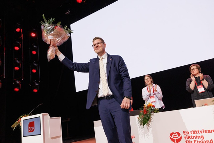 Lindtman valittiin uudelleen SDP:n puheenjohtajaksi puoluekokouksessa Tampereella. 2 Lindtman valittiin uudelleen SDP:n puheenjohtajaksi puoluekokouksessa Tampereella. 1