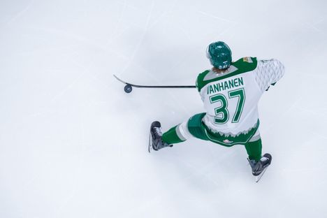 Matias Vanhanen, 18, teki historiaa Kanadassa – paljastaa valtavasta erosta Suomeen 2 Matias Vanhanen, 18, teki historiaa Kanadassa – paljastaa valtavasta erosta Suomeen 1