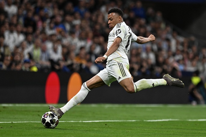 Mbappen epävarmuus varjostaa Real Madridia ennen Clasicoa 2 Mbappen epävarmuus varjostaa Real Madridia ennen Clasicoa 1